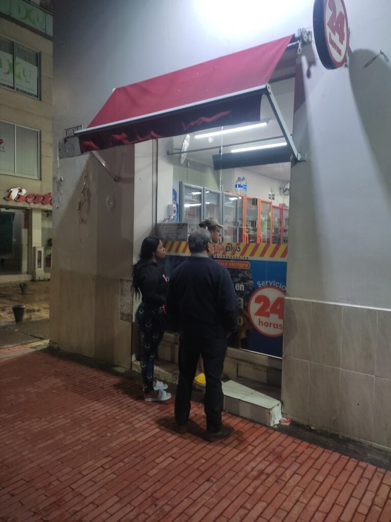 La Rebaja Plus No. 2 Drogueria Y Minimarket Centro Zipaquirá