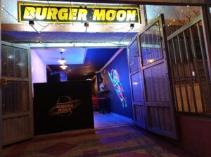 Burger Moon 24/7