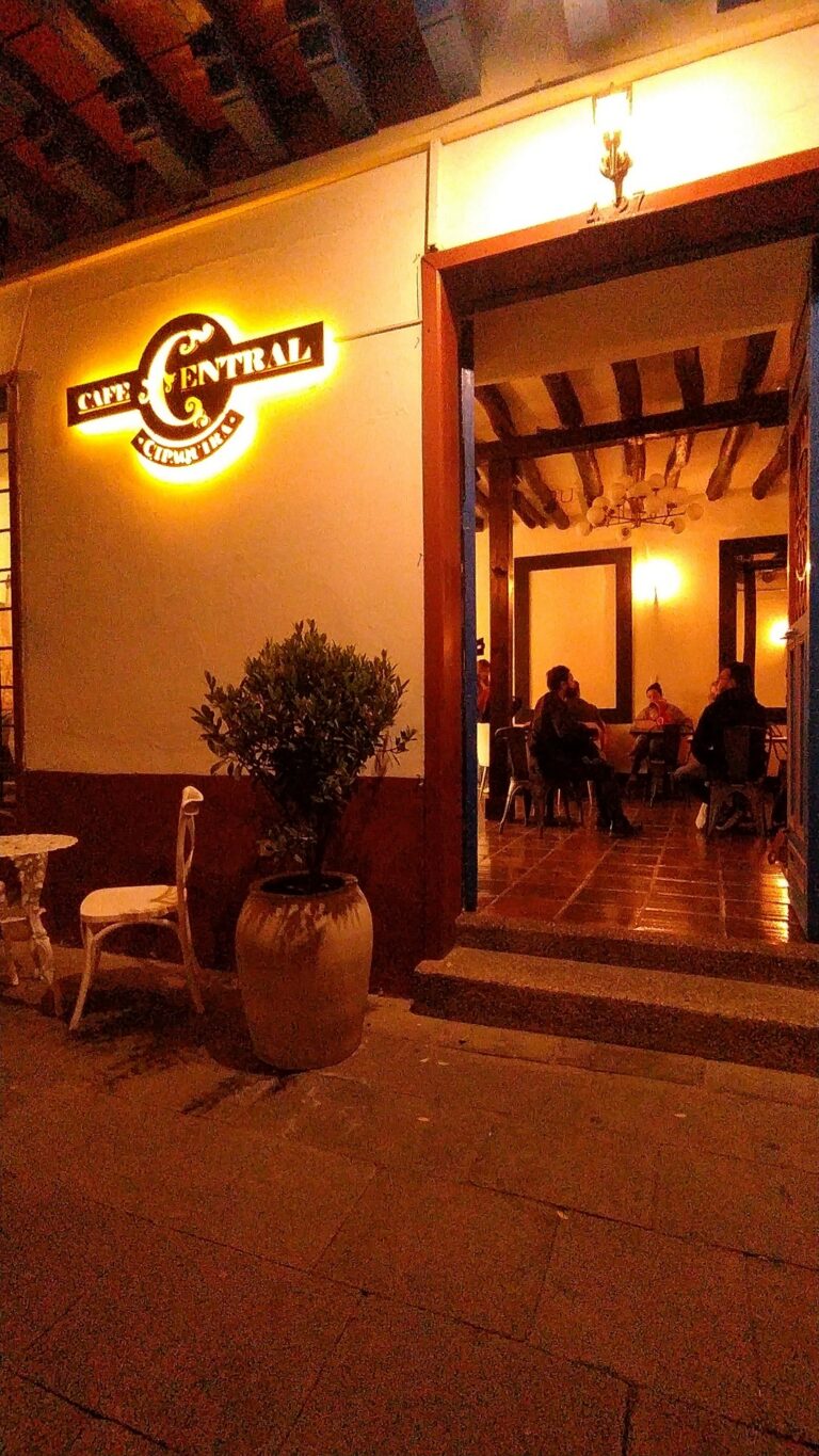 Central Café & Compañía