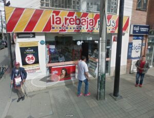 La Rebaja Plus No. 1 Drogueria Y Minimarket Plaza Neira Ubate