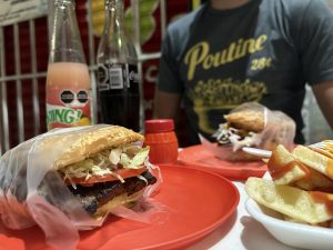 Hamburguesas Al Carbón La Parrilla
