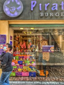 Pirates Burgers